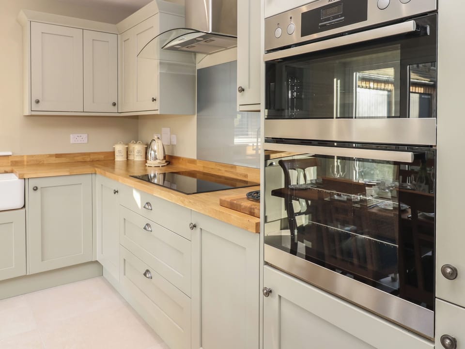 Fridge, dishwasher, electric kettle, toaster