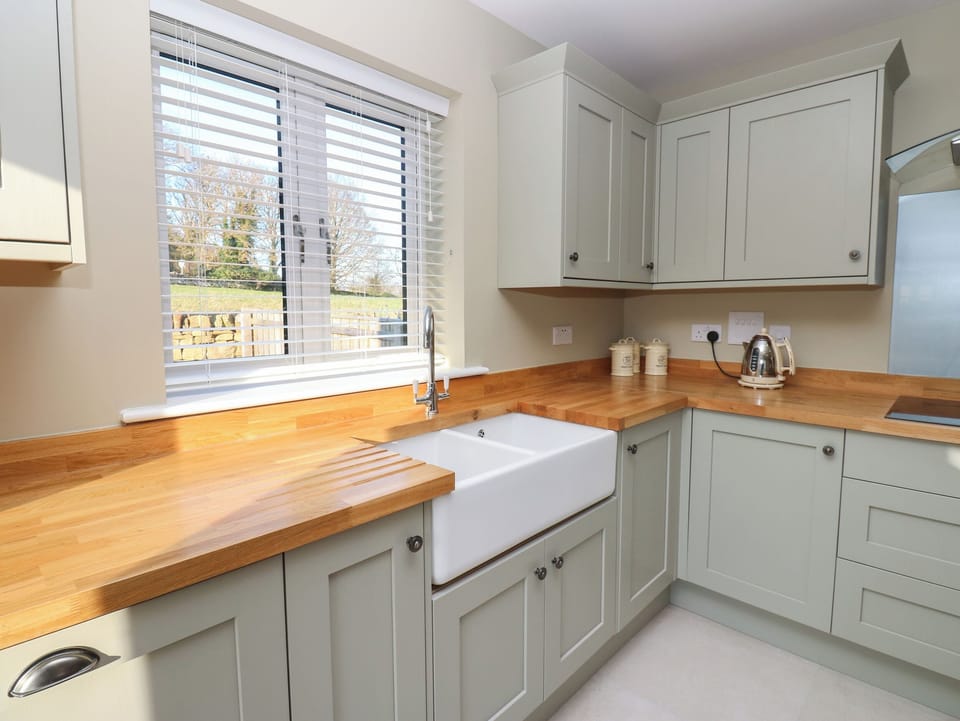Fridge, dishwasher, electric kettle, toaster