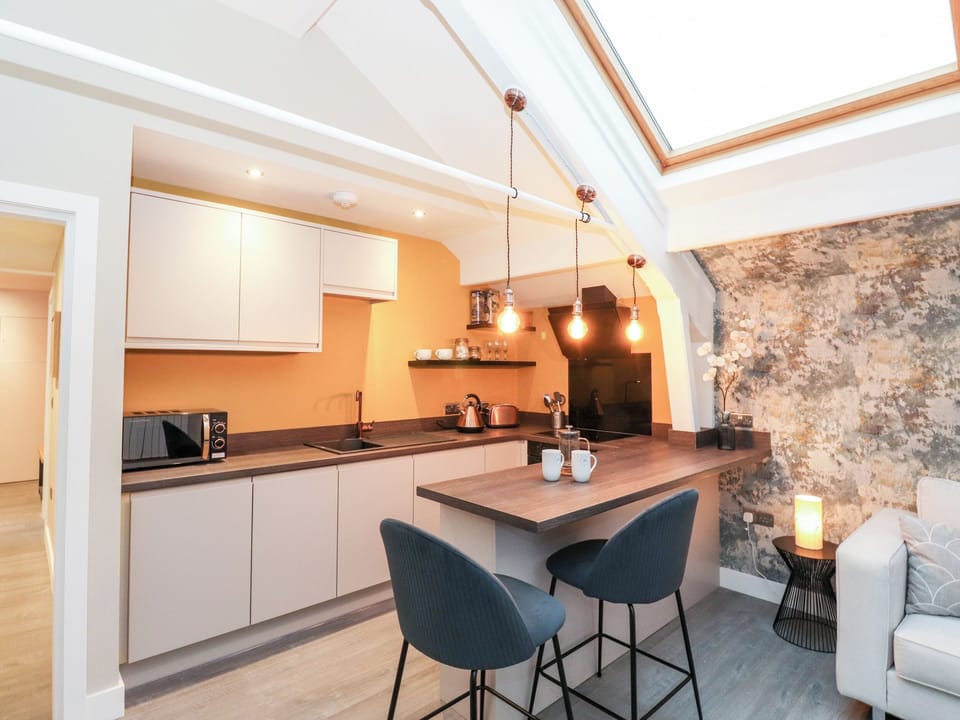 Fridge, dishwasher, electric kettle, toaster
