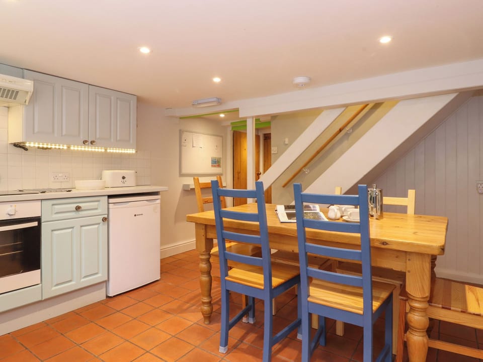 Fridge, dishwasher, electric kettle, toaster