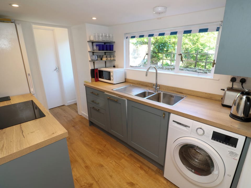 Fridge, dishwasher, electric kettle, toaster