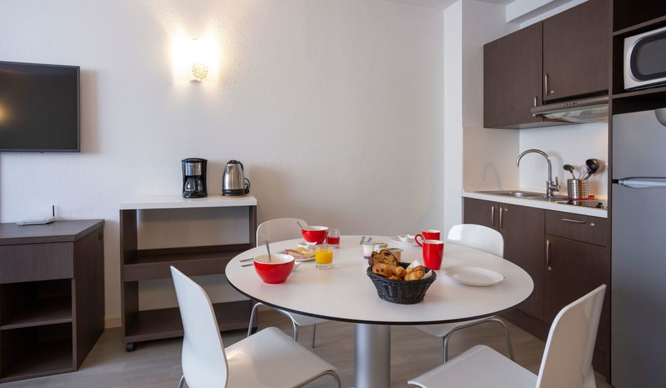 Private kitchenette