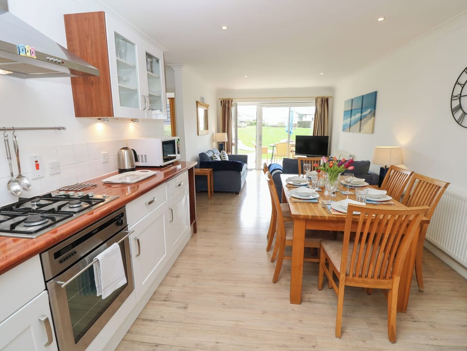 Fridge, dishwasher, electric kettle, toaster