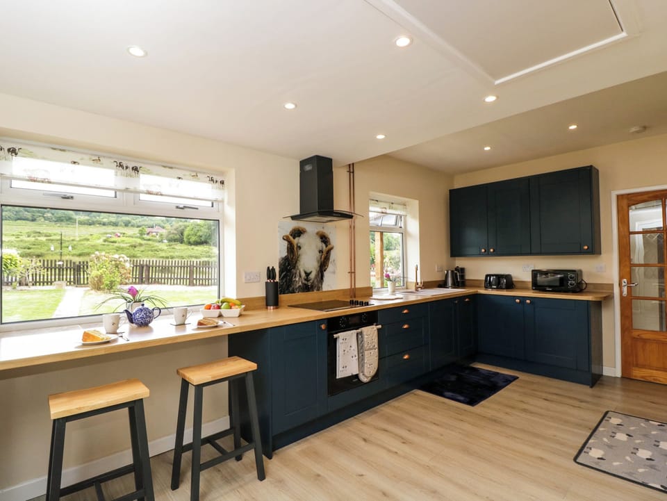 Fridge, dishwasher, electric kettle, toaster