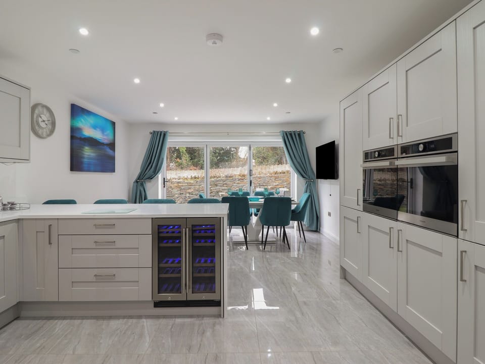 Fridge, dishwasher, electric kettle, toaster