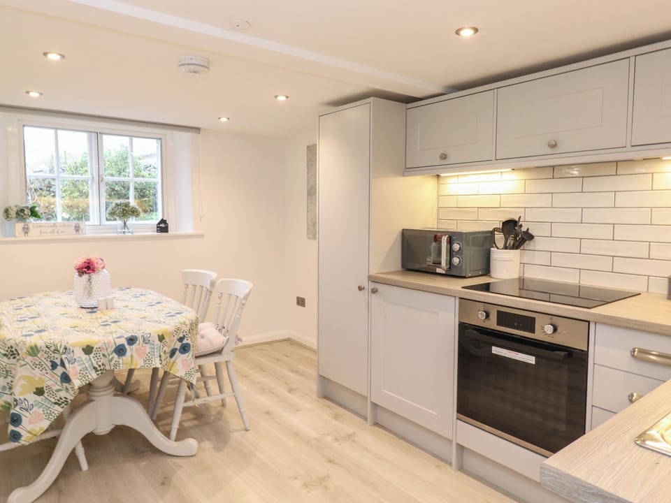 Fridge, dishwasher, electric kettle, toaster