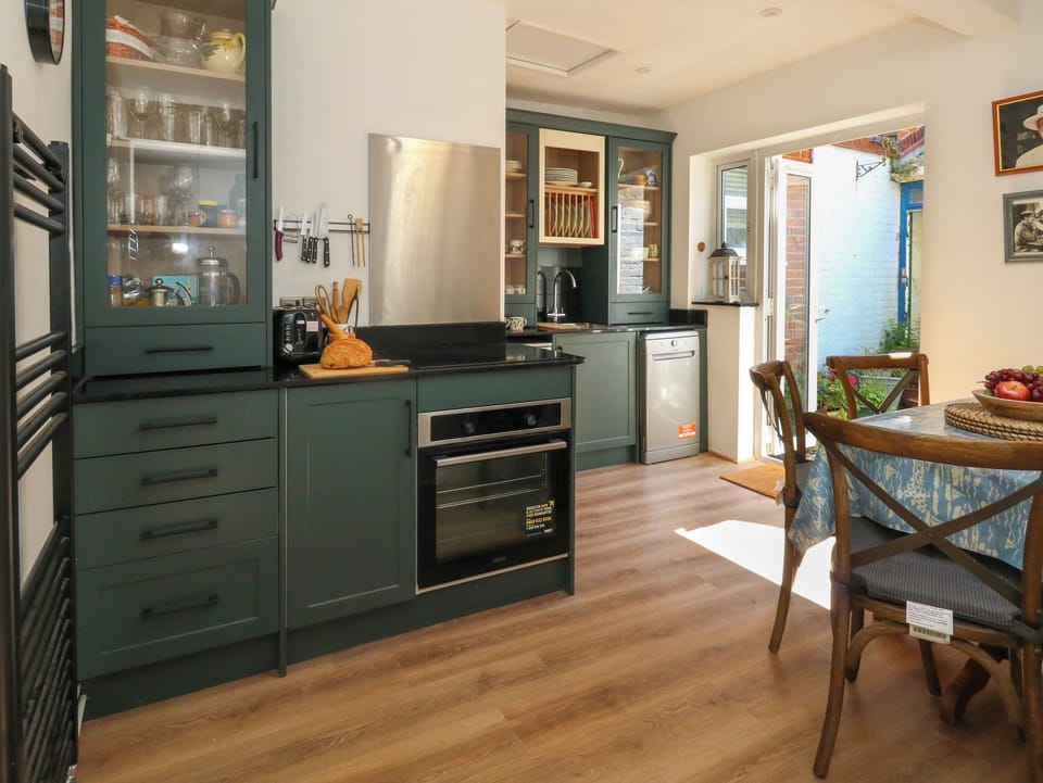 Fridge, dishwasher, electric kettle, toaster