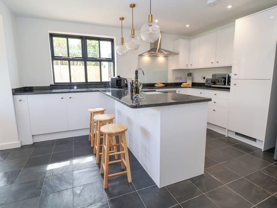 Fridge, dishwasher, electric kettle, toaster