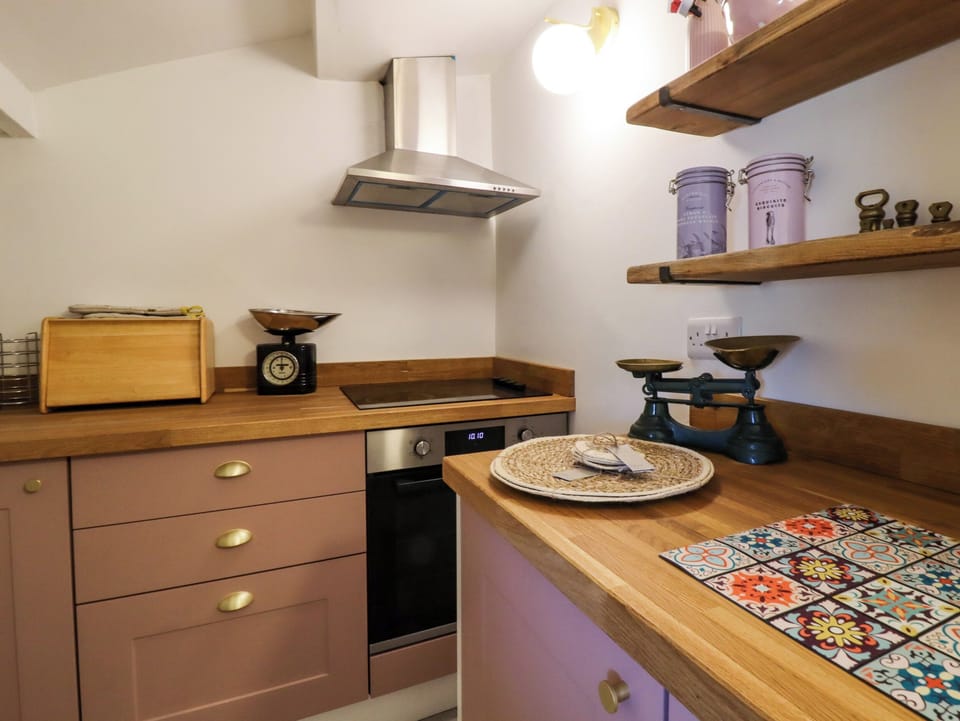 Fridge, dishwasher, electric kettle, toaster