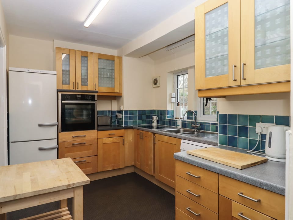 Fridge, dishwasher, electric kettle, toaster