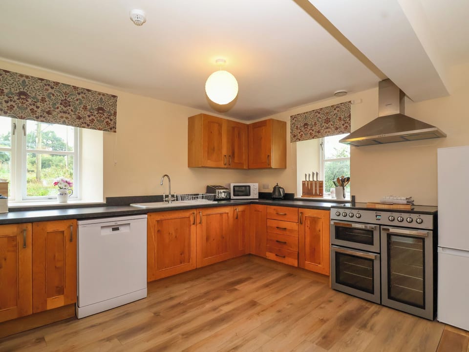 Fridge, dishwasher, electric kettle, cookware/dishes/utensils