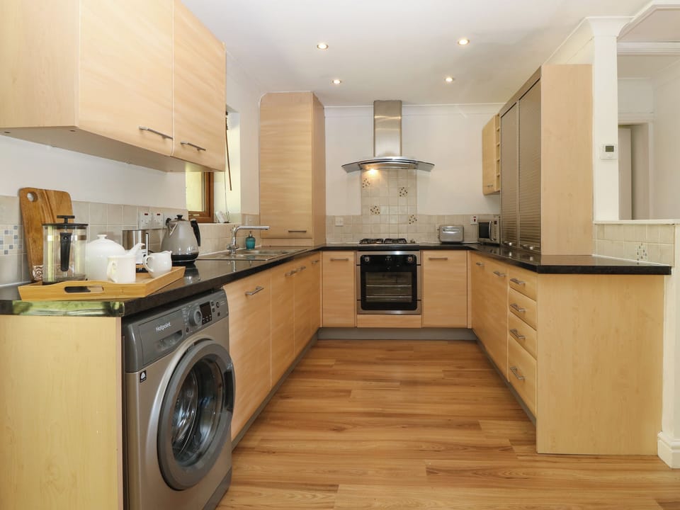 Fridge, dishwasher, electric kettle, toaster