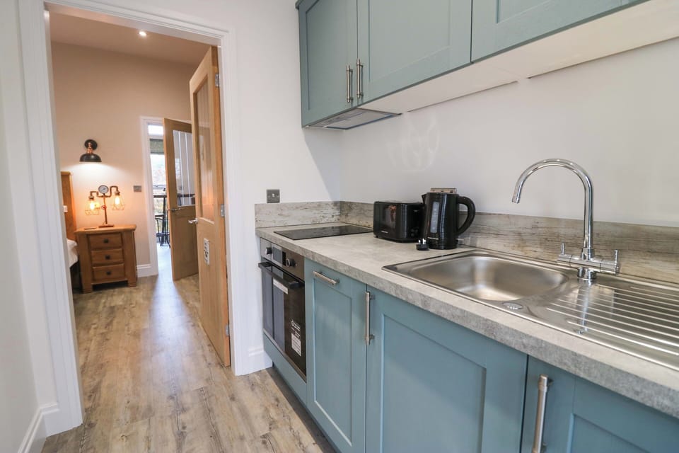 Fridge, dishwasher, electric kettle, toaster