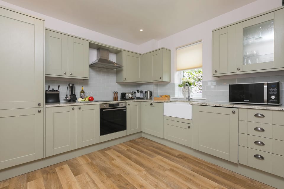 Fridge, dishwasher, electric kettle, toaster