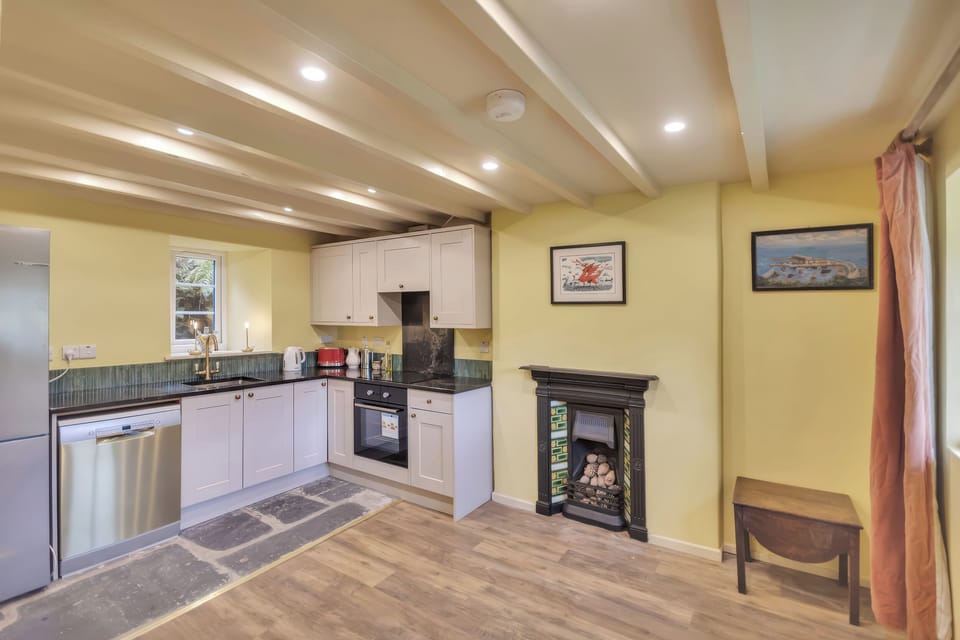 Fridge, dishwasher, electric kettle, toaster