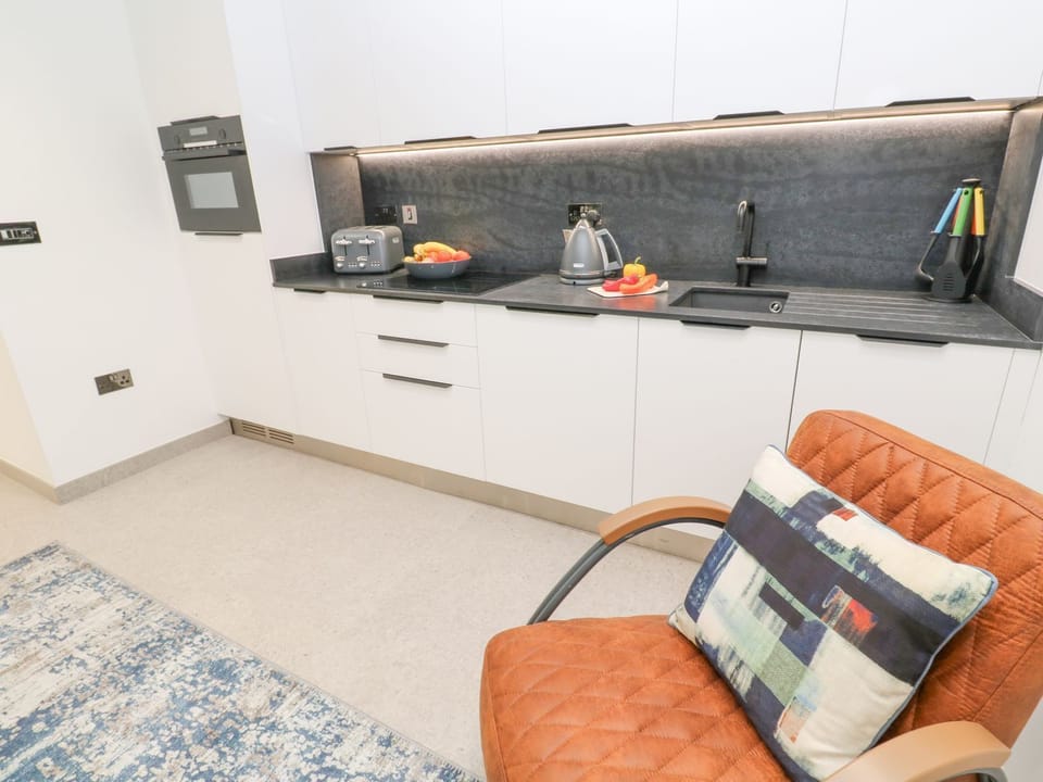 Fridge, dishwasher, electric kettle, toaster