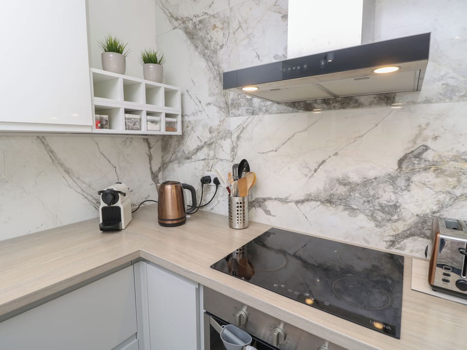 Fridge, dishwasher, electric kettle, toaster