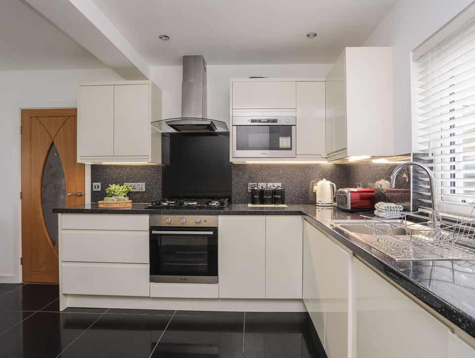 Fridge, dishwasher, electric kettle, toaster