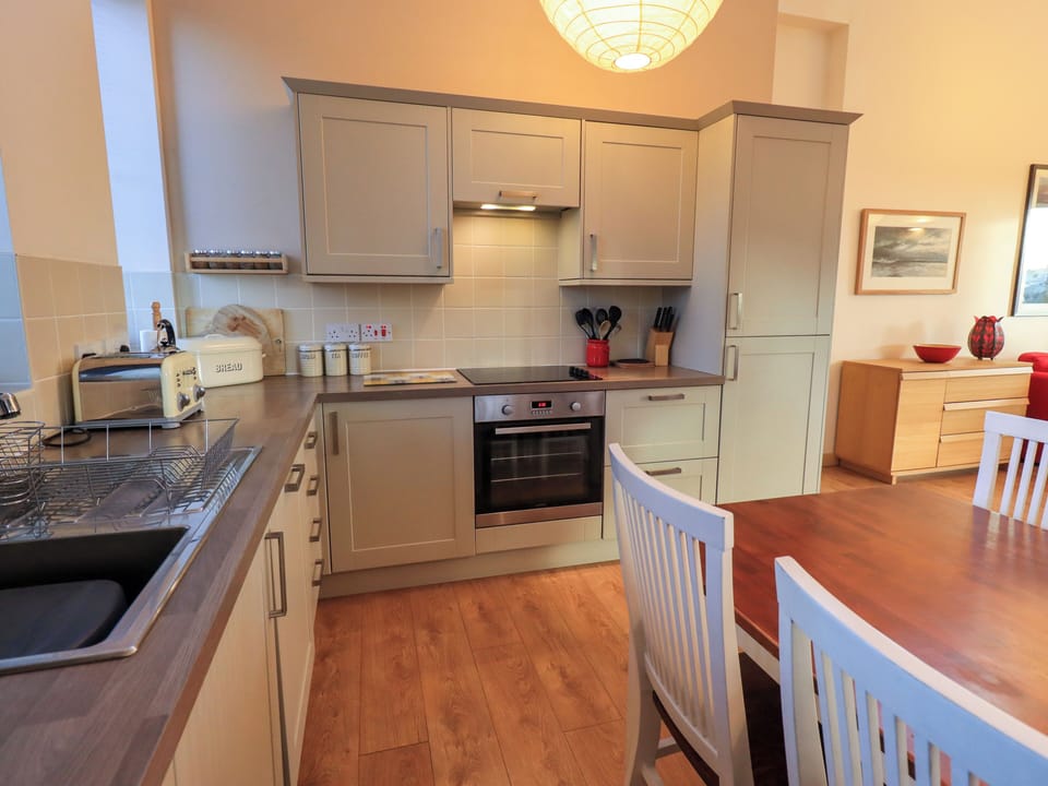 Fridge, dishwasher, electric kettle, toaster