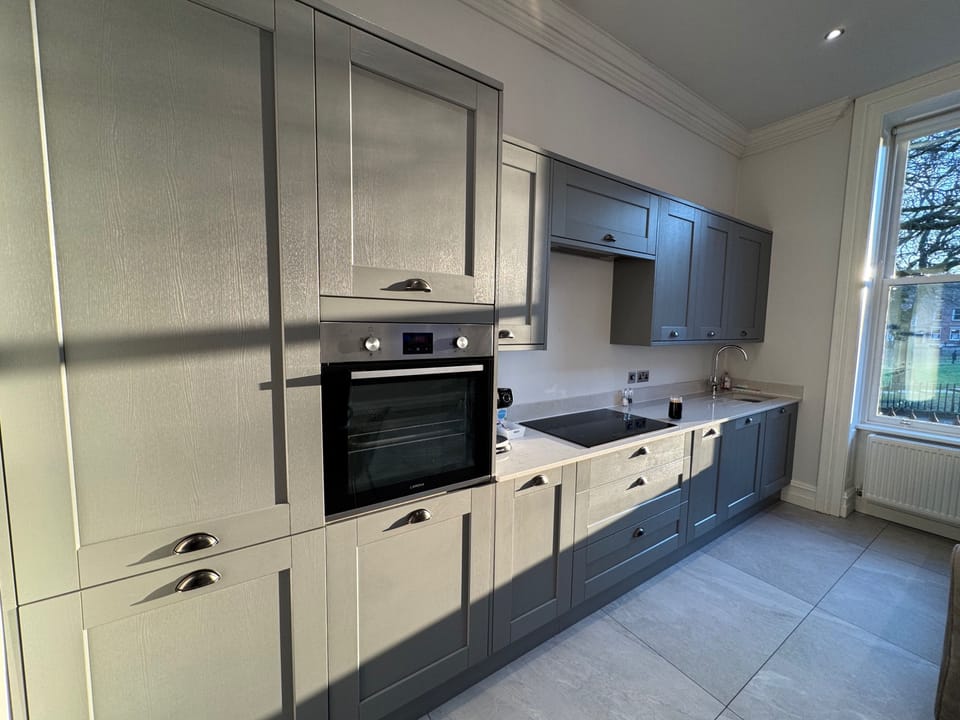Apartment | Private kitchen | Fridge, microwave, oven, stovetop