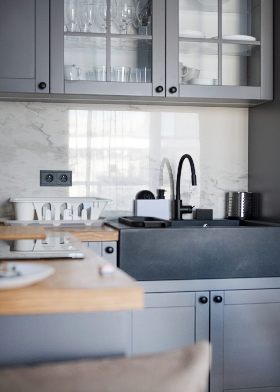 Apartment, Balcony | Private kitchenette | Electric kettle