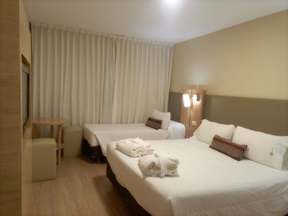 Triple Room | Free WiFi, bed sheets