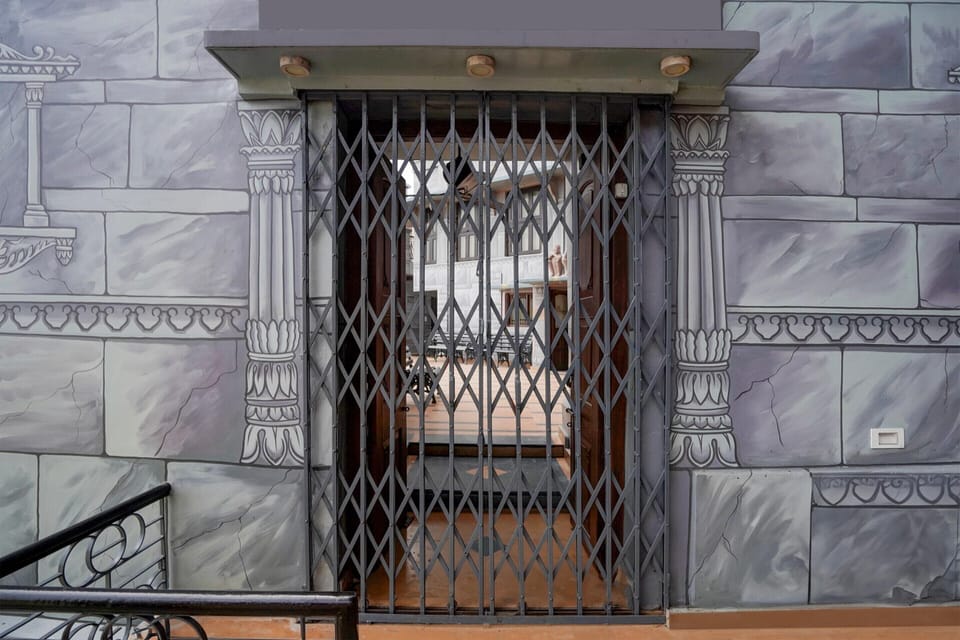 House | Reception
