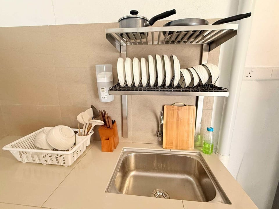 Fridge, microwave, stovetop, toaster