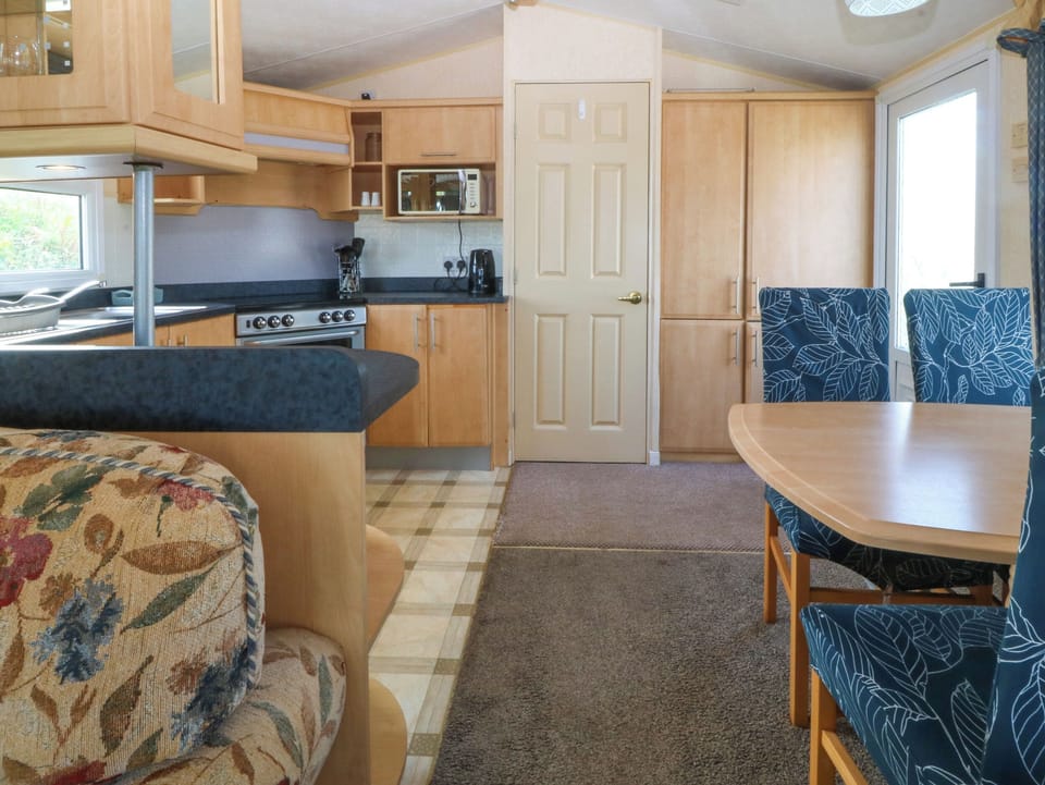 Fridge, electric kettle, toaster, cookware/dishes/utensils