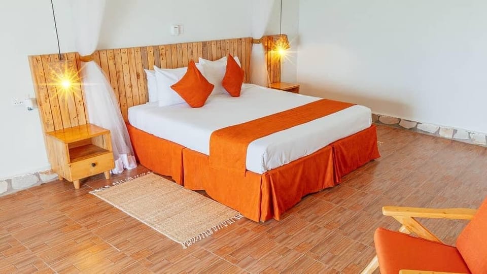 Family Room | Individually furnished, desk, laptop workspace, free WiFi
