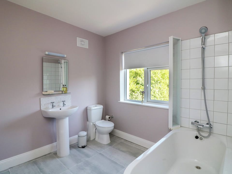 An Teach Ban Cottage in Ireland