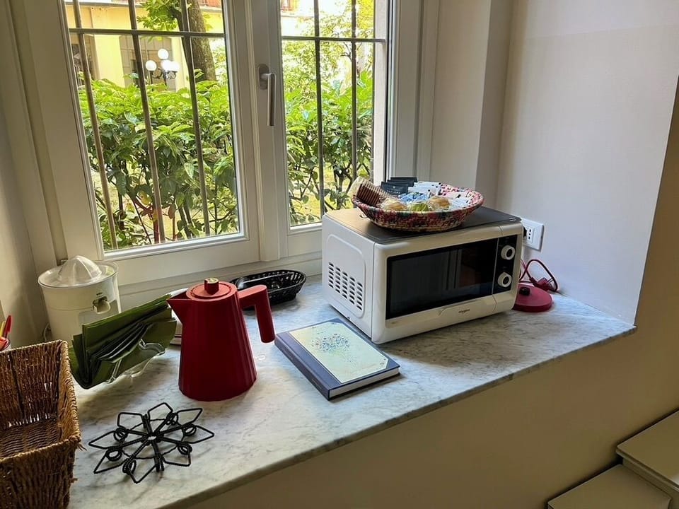 Apartment, 2 Bedrooms, Accessible, Smoking | Interior
