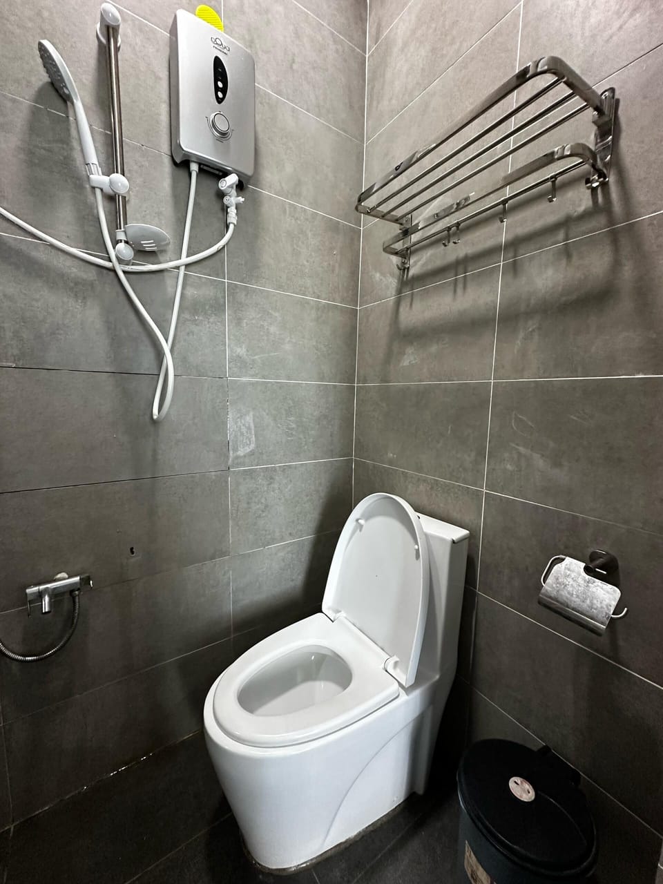 Deluxe Double Room, Sea View | Bathroom | Shower, bidet, towels