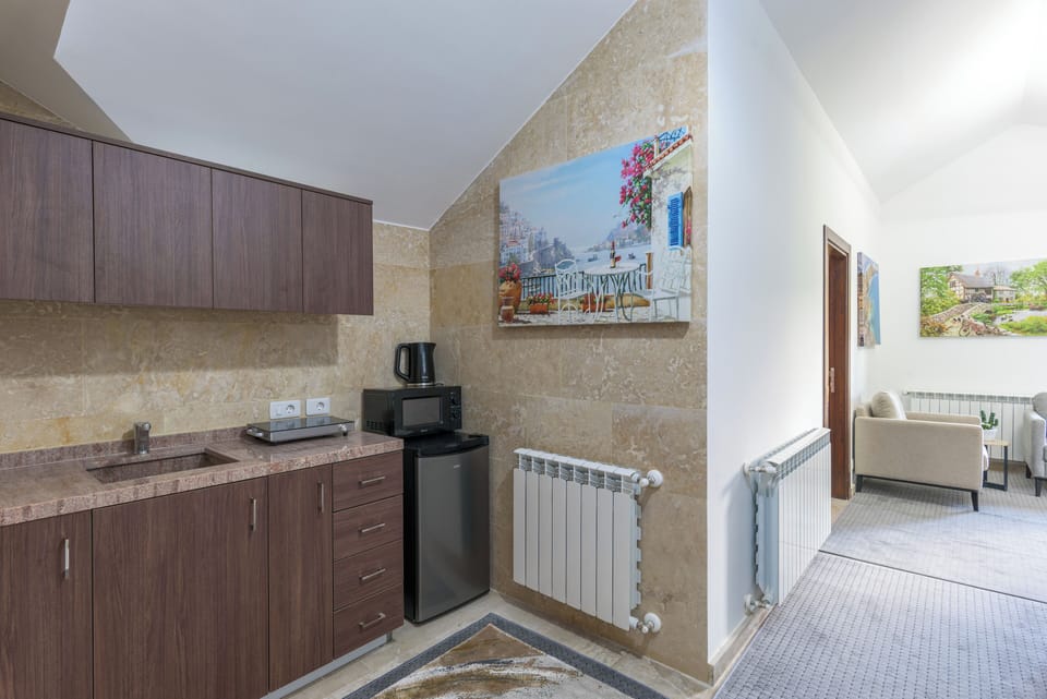 Private kitchenette