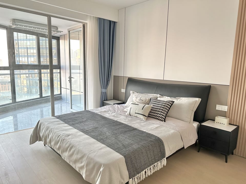 Superior Apartment, Canal View | 3 bedrooms, soundproofing, cribs (free), WiFi (free)