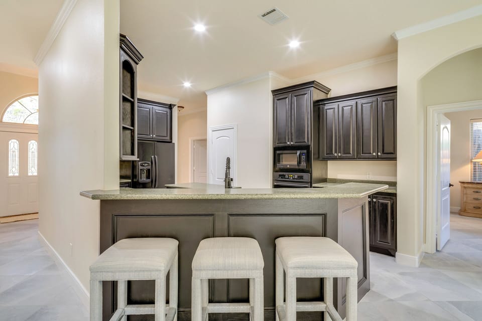 House (3 Bedrooms) | Interior