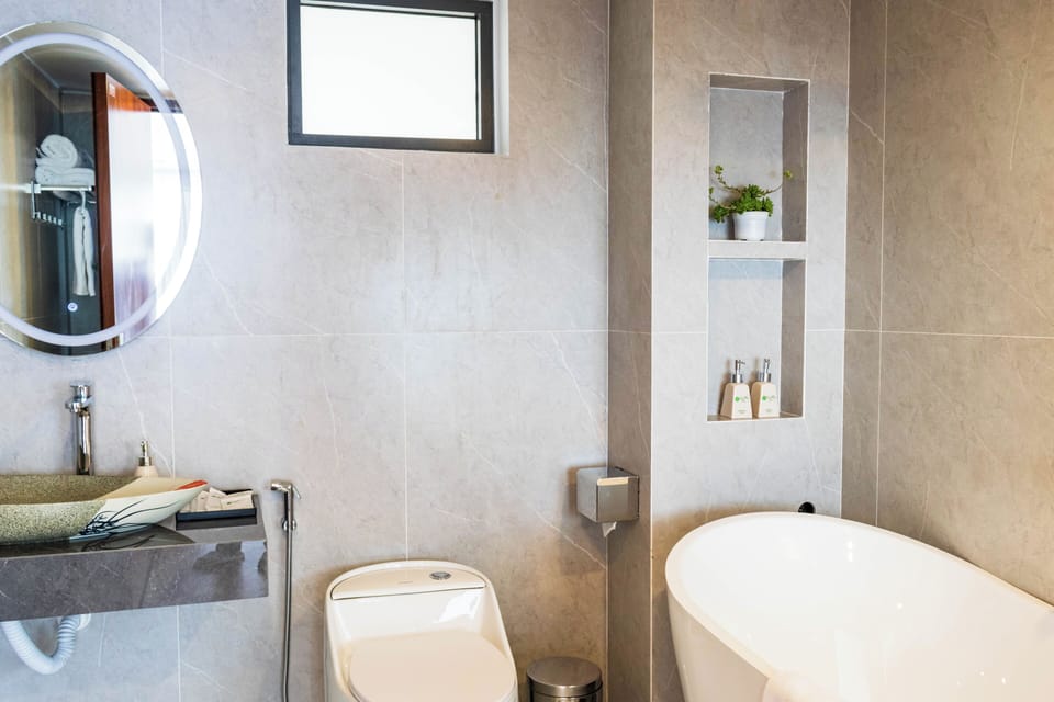Free toiletries, hair dryer, slippers, bidet