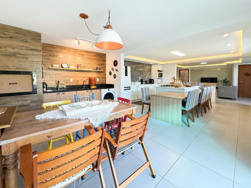 Villa | Dining