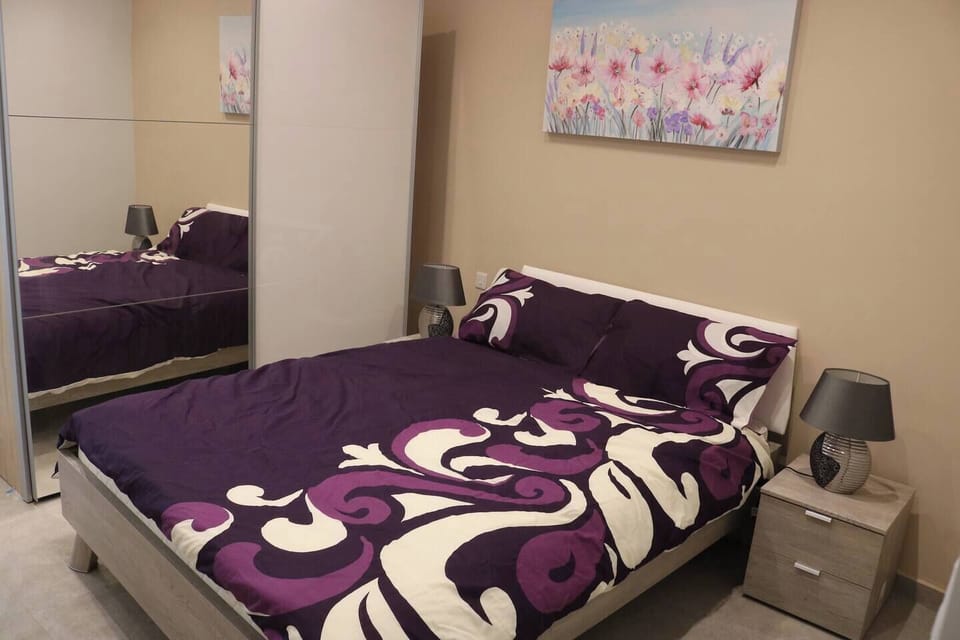 Studio, Seafront | Iron/ironing board, free WiFi
