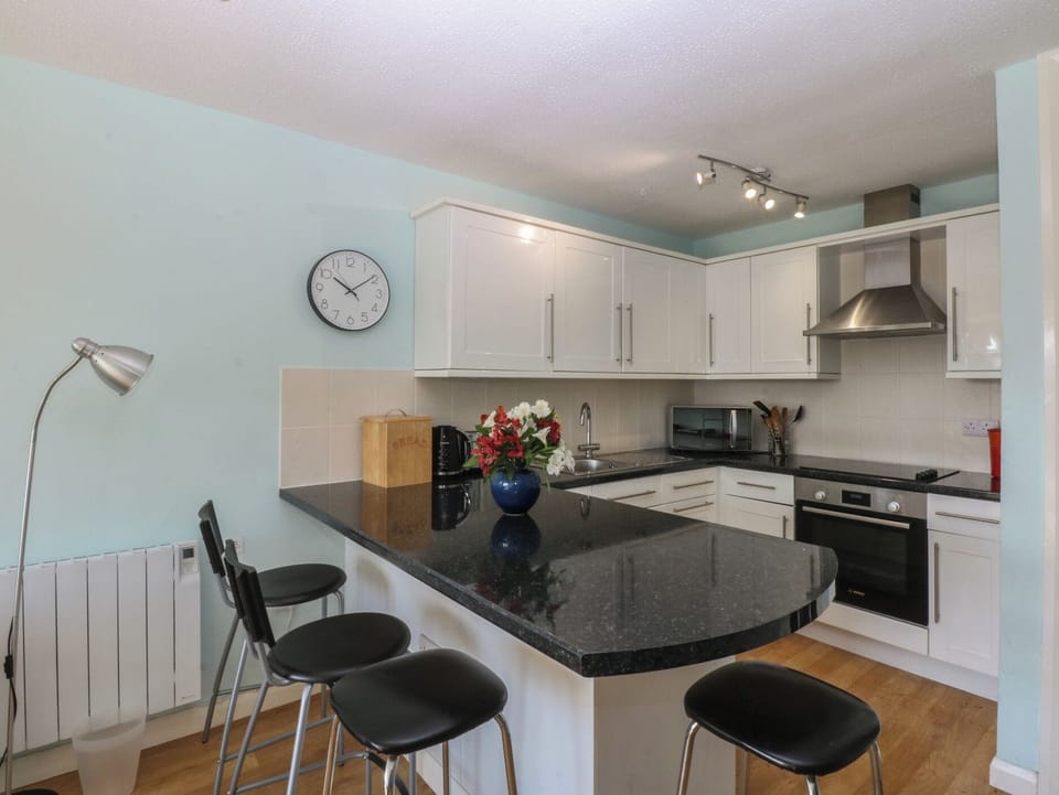 Cottage | Private kitchen | Cookware/dishes/utensils