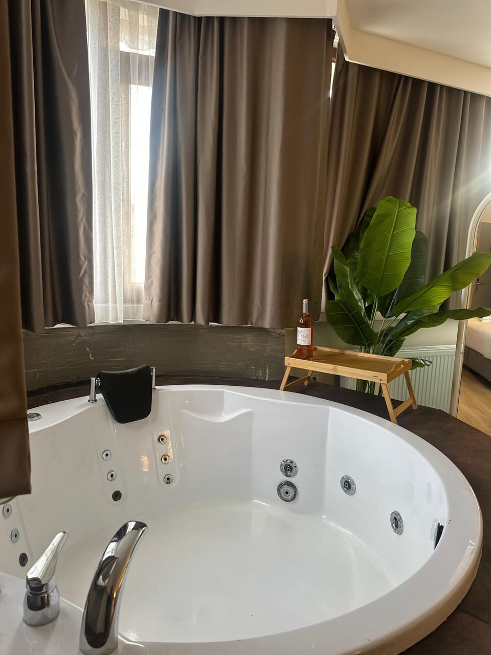 Panoramic Double Room, 1 Bedroom, City View | Bathroom | Shower, rainfall showerhead, hair dryer, slippers
