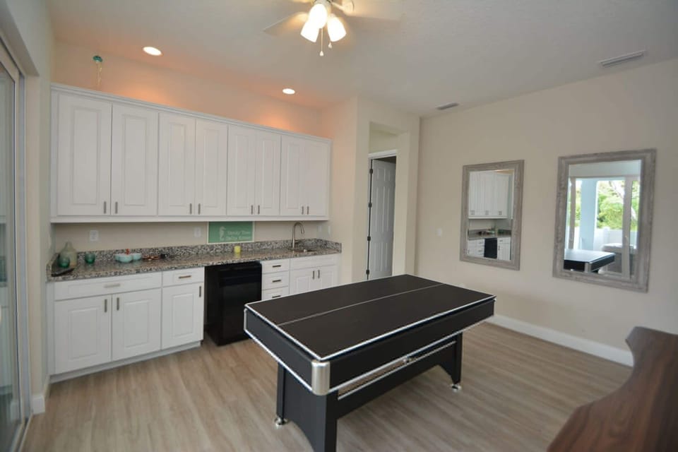 House | 5 bedrooms, Internet