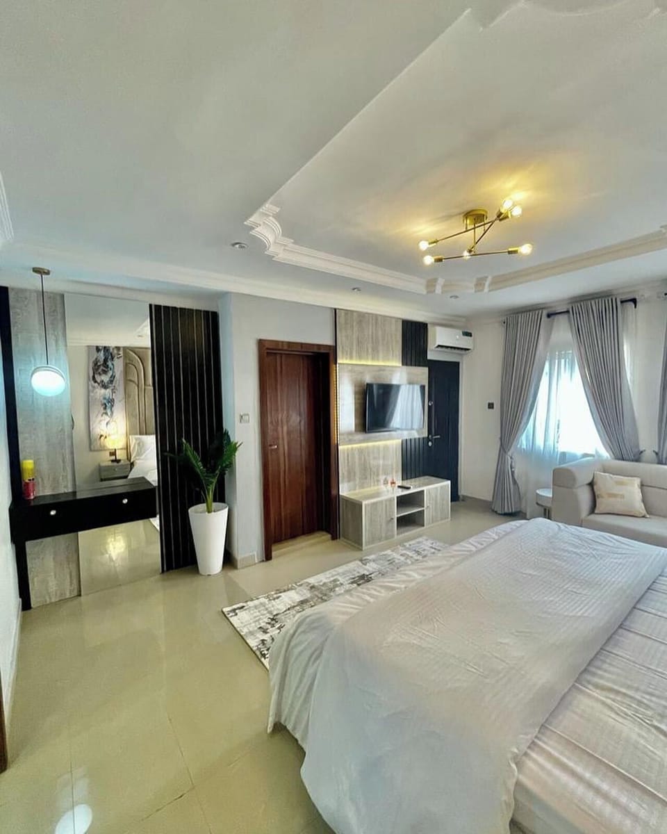 Family Room, Balcony, City View | Desk, laptop workspace, blackout drapes, soundproofing