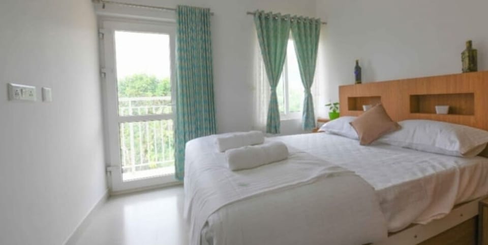 Family Villa, 2 Bedrooms, Balcony, Mountain View | 2 bedrooms, free WiFi