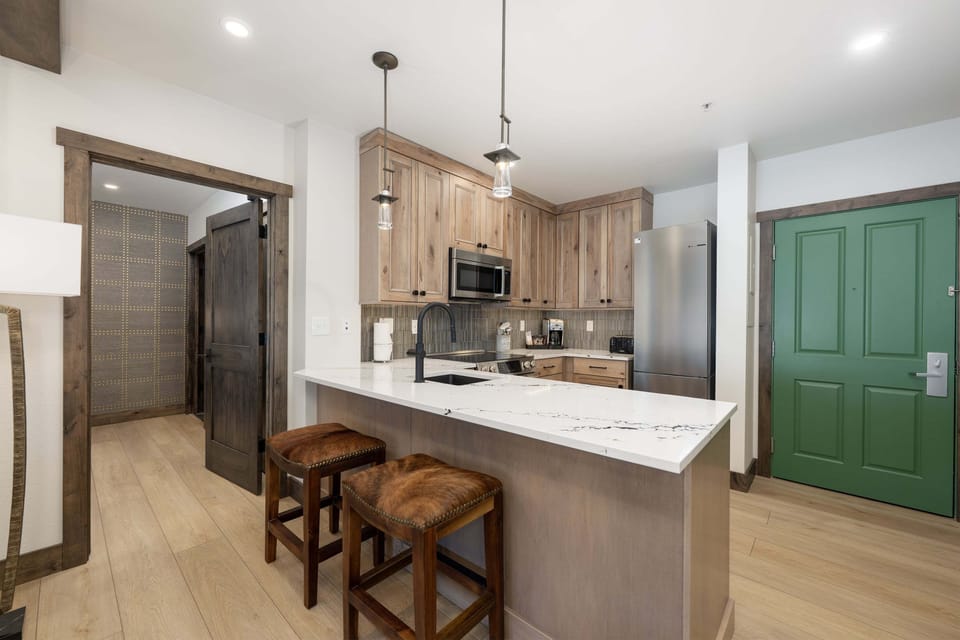 Condo, 2 Bedrooms | Private kitchen | Coffee/tea maker, fridge, oven, toaster