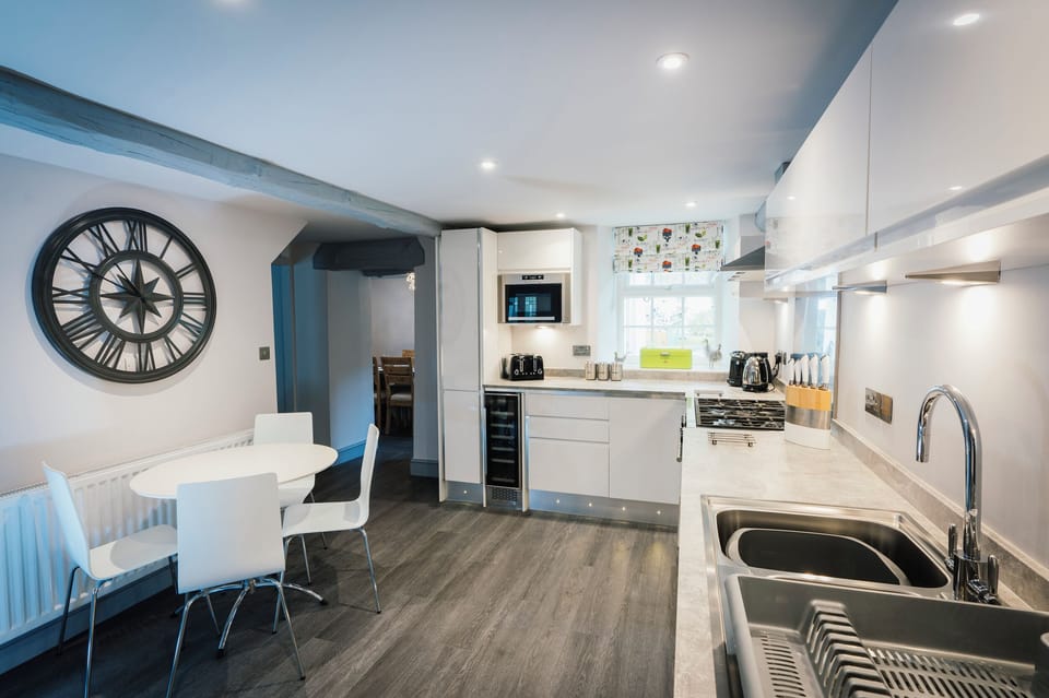 Fridge, dishwasher, electric kettle, toaster