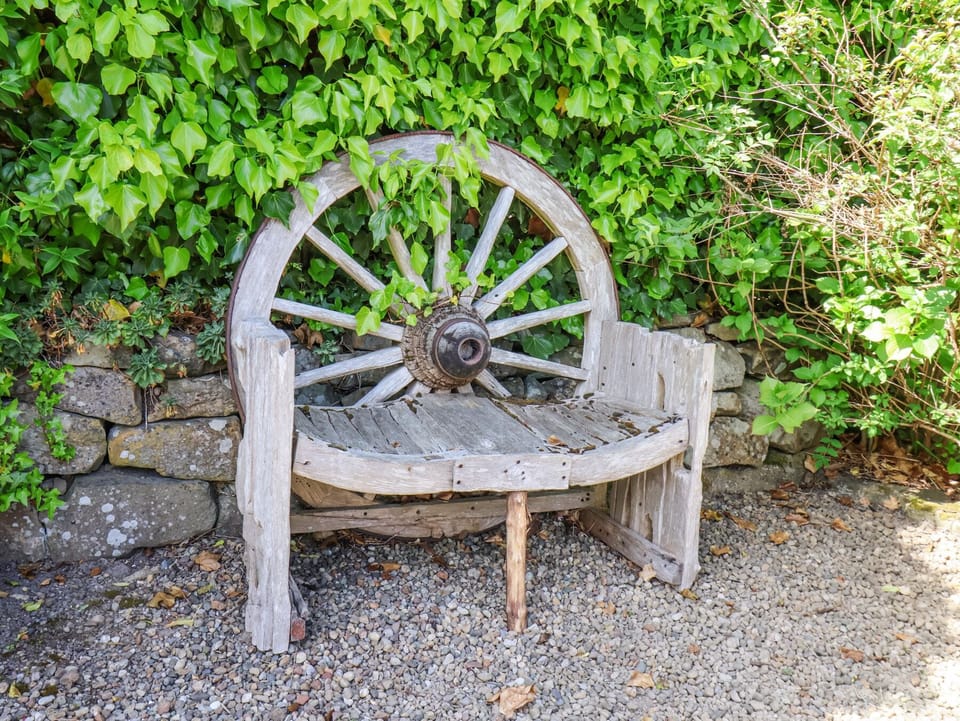 Cottage | Property grounds