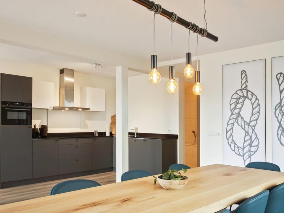 House | Dining
