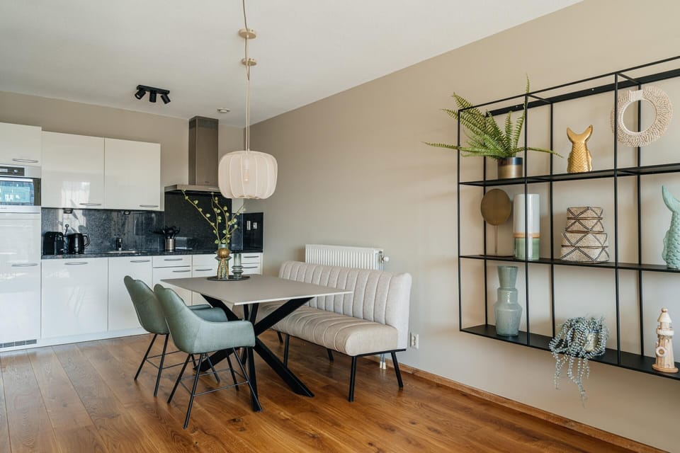 Apartment | Dining