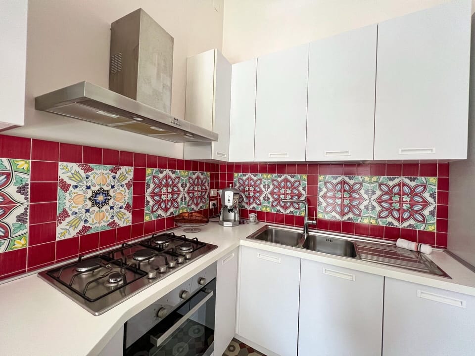 Apartment, 1 Bedroom | Private kitchen | Espresso maker, electric kettle